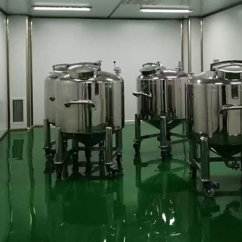 同类车间示意:不锈钢调配罐组