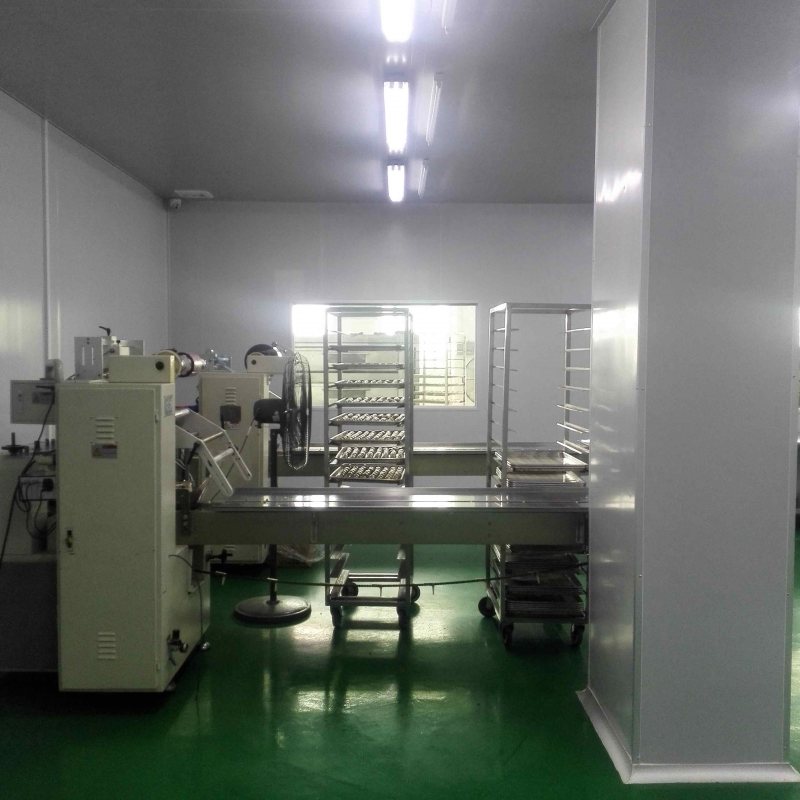同类车间示意：包装车间与物料架